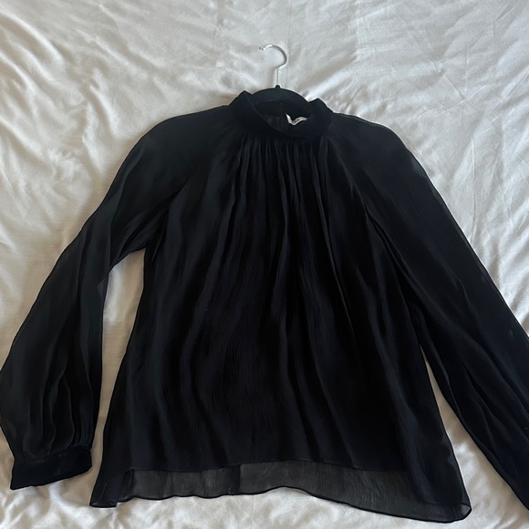 Elegant Black Women's Top - Picture 1 of 6